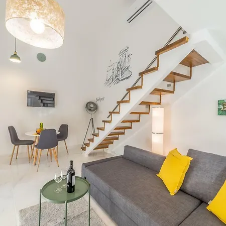 Paulay Boutique Residences Downtown Апартаменты