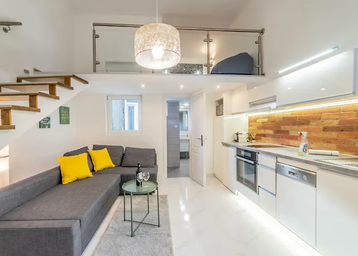 アパート Paulay Boutique Residences Downtown *